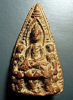 พระเลี่ยง เนื้อดิน ลำพูน