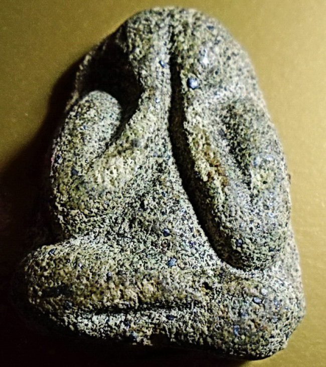 พระปิดตา มหาลาภ (จัมโบ้) หลวงพ่อแดง วัดเขาบันไดอิฐ เพชรบุรี ปี 2513