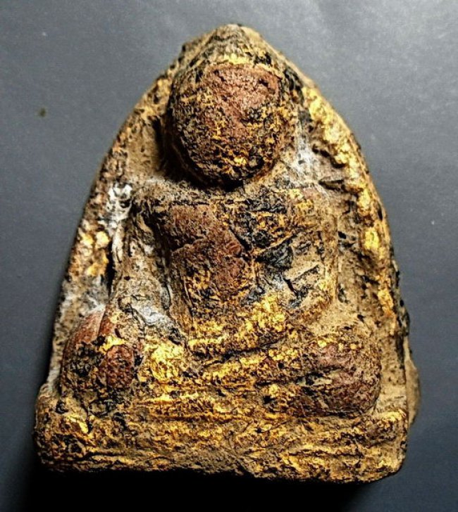 ลพ.โต เนื้อดินมีรักทอง ปางมารวิชัย กรุบางกระทิง อยุธยา ลพ.โต เนื้อดินมีรักทอง ปางมารวิชัย กรุบางกระทิง อยุธยา