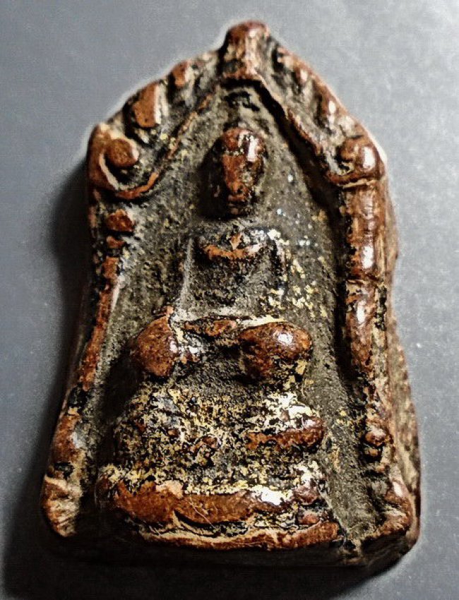 พระกำแพงซุ้มยอ เนื้อดิน กำแพงเพชร