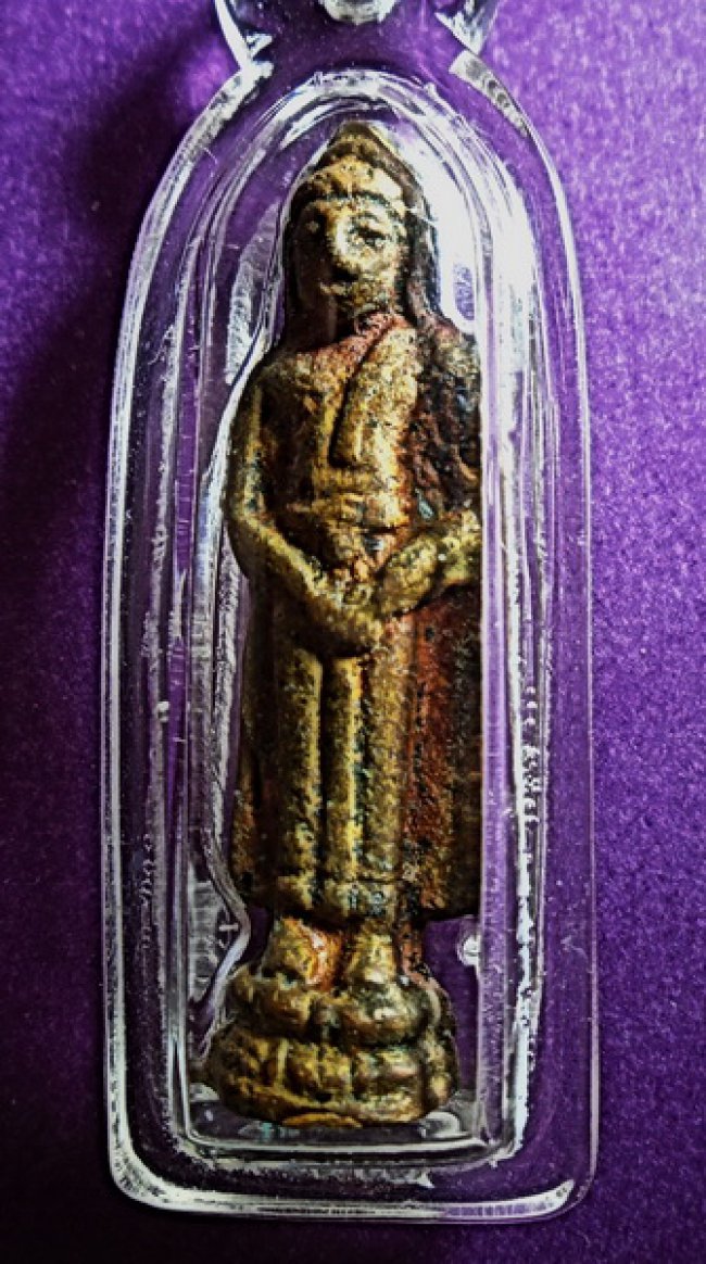 พระประจำวันเกิดวันอาทิตย์ ปางถวายเนตร ลป.ใจ วัดเสด็จ เลี่ยมเดิม